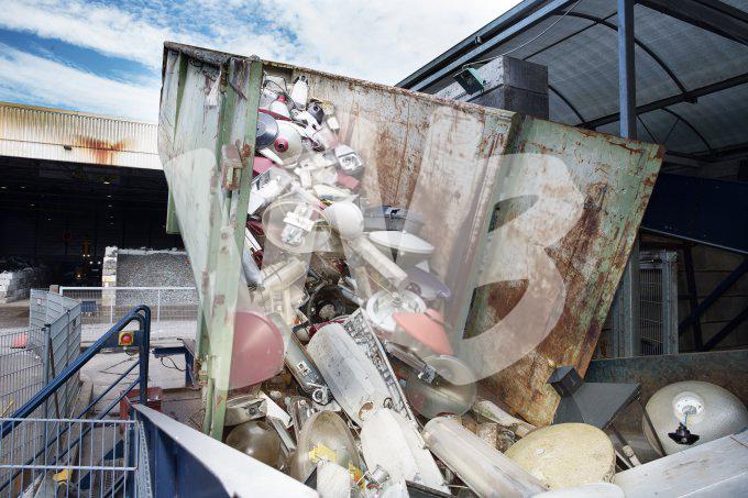 vvbvanbree recycling verlichtings armaturen  2992buis