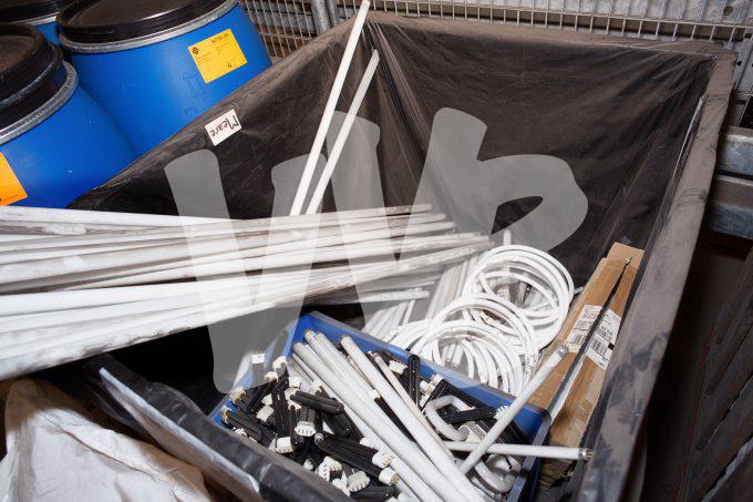 vvbvanbree recycling verlichtings armaturen  3041buis