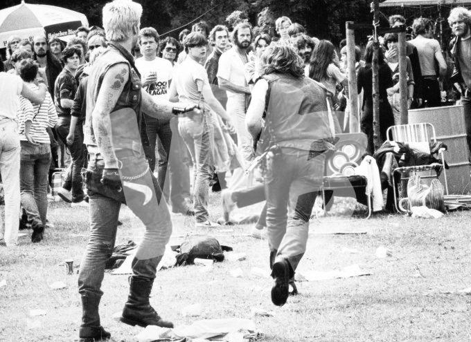 Gevecht tussen 2 Hells Angels  vvbvanbree4619