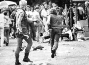 Gevecht tussen 2 Hells Angels  vvbvanbree4619