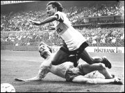 simon tahamata feyenoord  vvbvanbree  2199