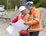 vvbfoto working on railway delft 957 