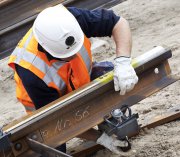 vvbfoto working on railway delft 963 
