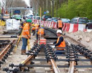 vvbfoto working on railway delft 967 