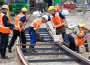 vvbfoto working on railway delft 969 