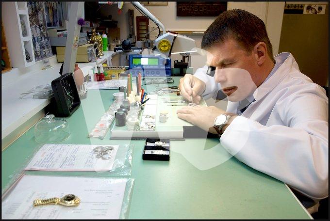 Reparatie van horloges vvbvanbree  6885