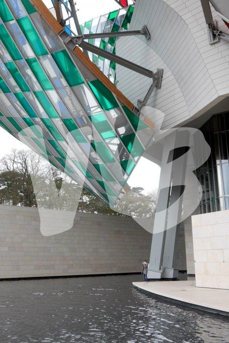 vvbvanbree foundation louis vuitton parijs      45 