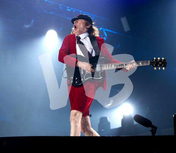 AC DC  vvbvanbree 4182