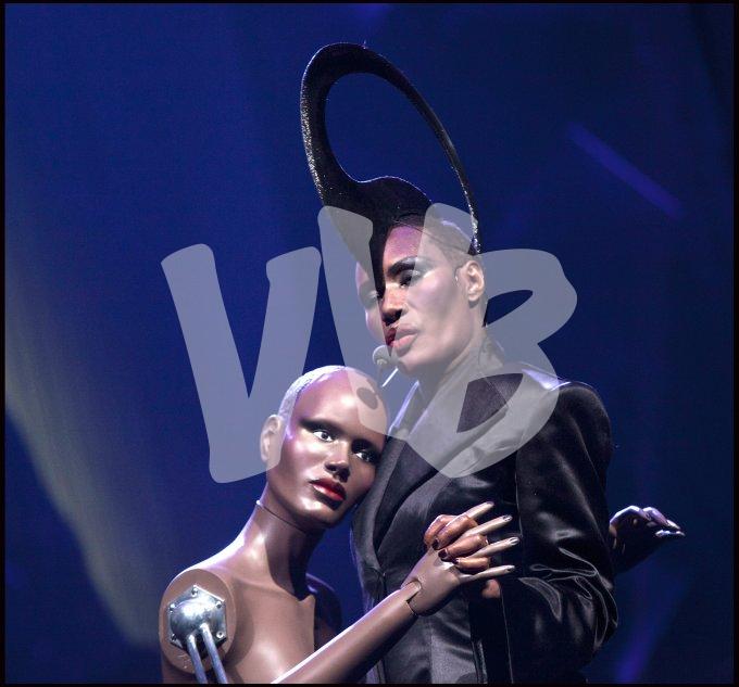 Grace Jones vvbvanbree 5147