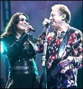 John Miles met Sharon den Adel   vvbvanbree 5176