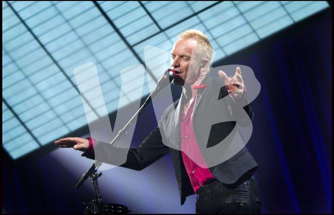 Sting Symphonica in Rosso vvbvanbree 5027