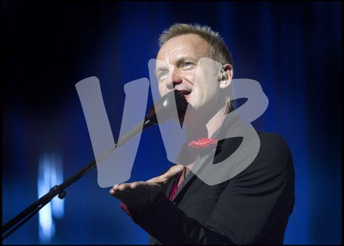 Sting Symphonica in Rosso vvbvanbree 5028