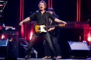 Bruce Sprinsteen in Gelredome   vvbvanbree 5471