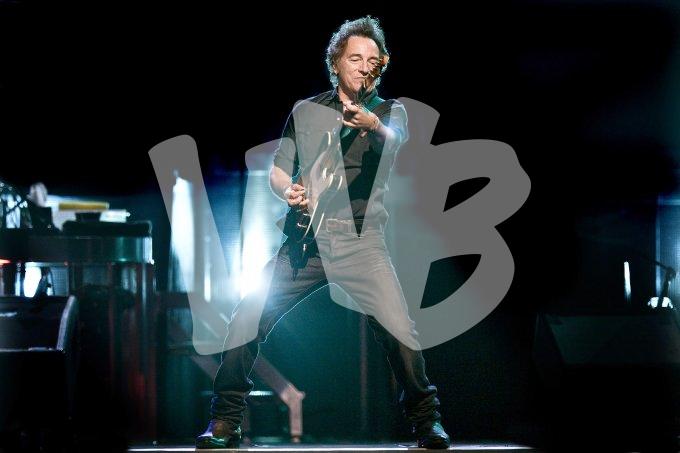 Bruce Sprinsteen in Gelredome   vvbvanbree 5473