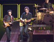 Bruce Sprinsteen in Gelredome   vvbvanbree 5475
