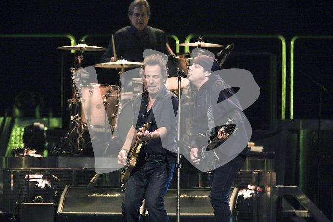 Bruce Sprinsteen in Gelredome   vvbvanbree 5482