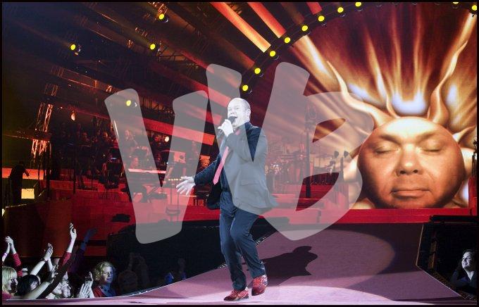 Paul de Leeuw in Gelredome   vvbvanbree 5373