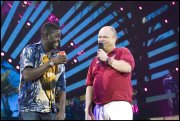 Paul de Leeuw in Gelredome   vvbvanbree 5385