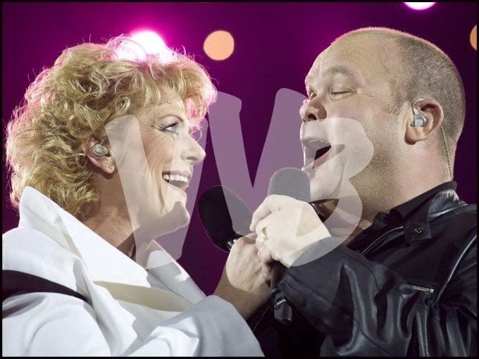 Paul de Leeuw in Gelredome   vvbvanbree 5401
