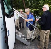Ouderen maken een uitje  6512 