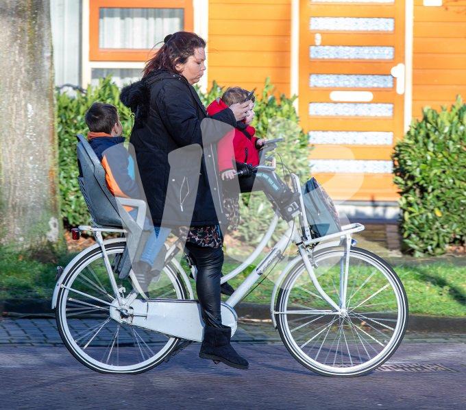 vvbvanbree appen op fiets S17A8201